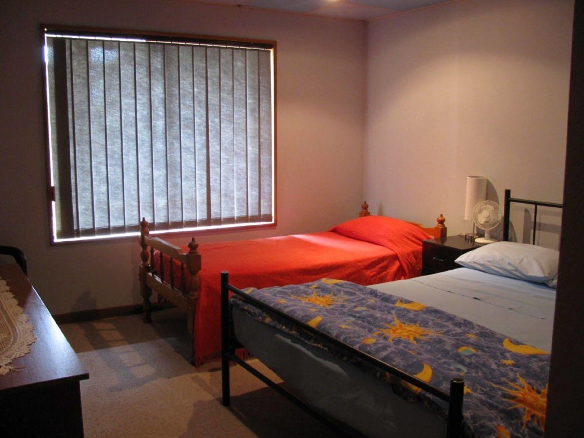 Kathys Place Bed And Breakfast Alice Springs Bagian luar foto